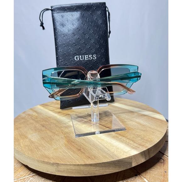 Guess Sunglasses blue one size NWT